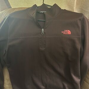 Large NorthFace pullover. Collar zip. Like new.